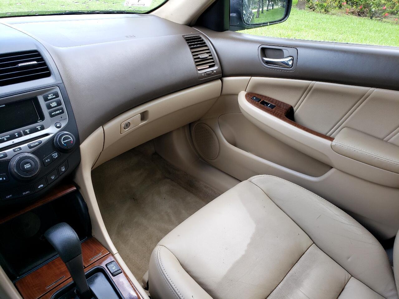 Honda Accord - Thumbnail 14