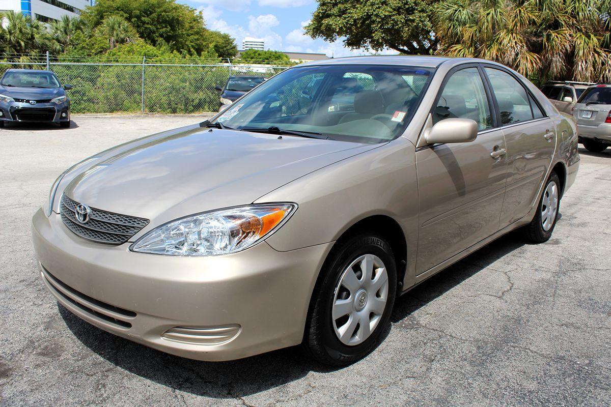 Toyota Camry Le Only $ Down** $85/Wk - Thumbnail 3