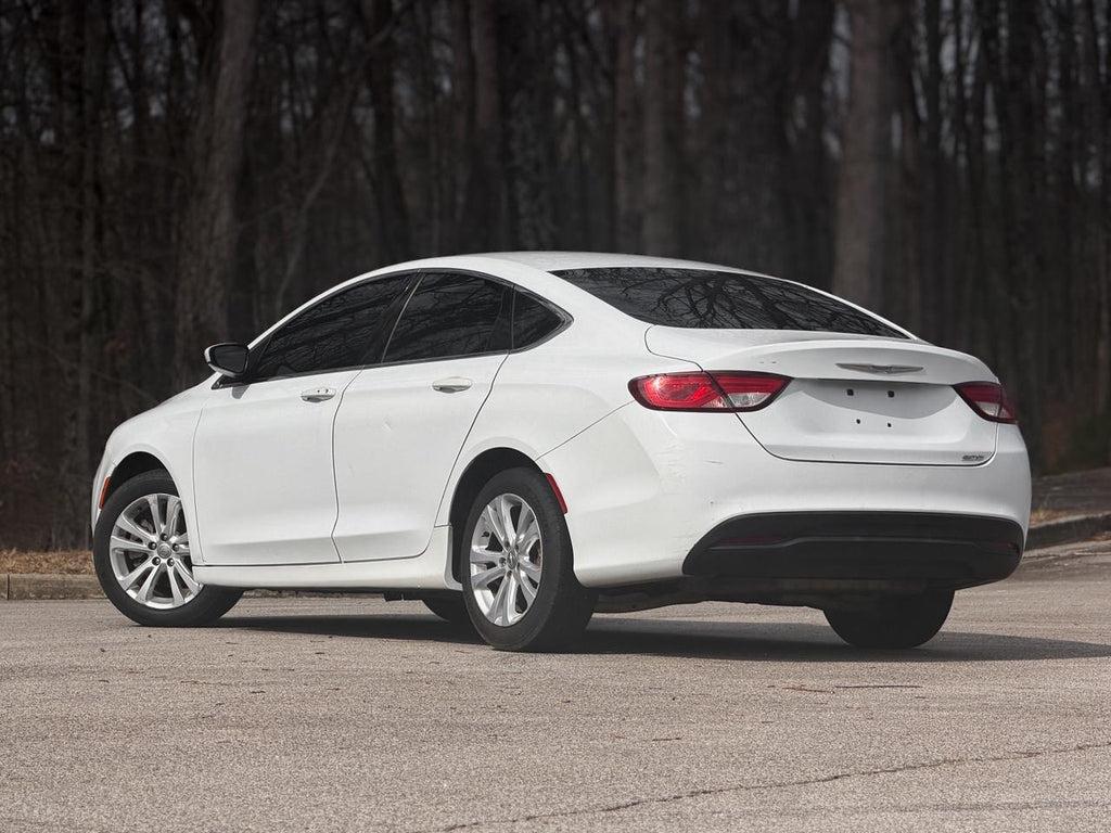 Chrysler 200 - Thumbnail 13