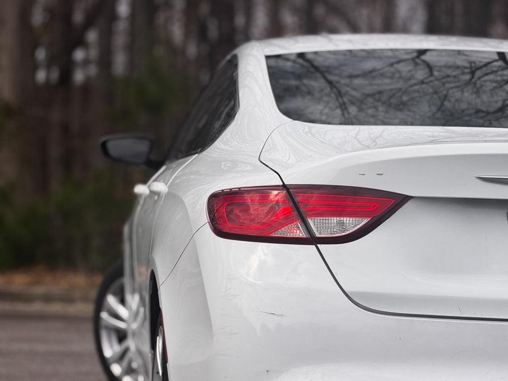 Chrysler 200 - Thumbnail 14