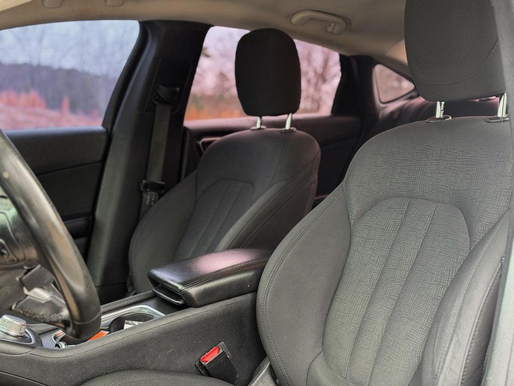 Chrysler 200 - Thumbnail 7