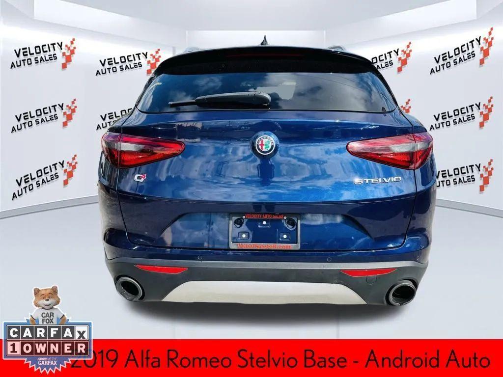Alfa Romeo Stelvio - Thumbnail 5