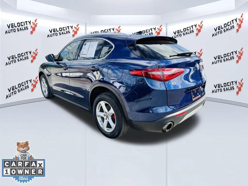 Alfa Romeo Stelvio - Thumbnail 6