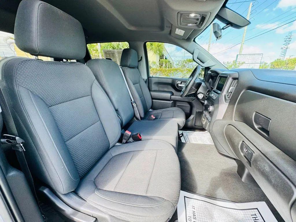 Chevrolet Silverado 1500 Crew Cab - Thumbnail 16