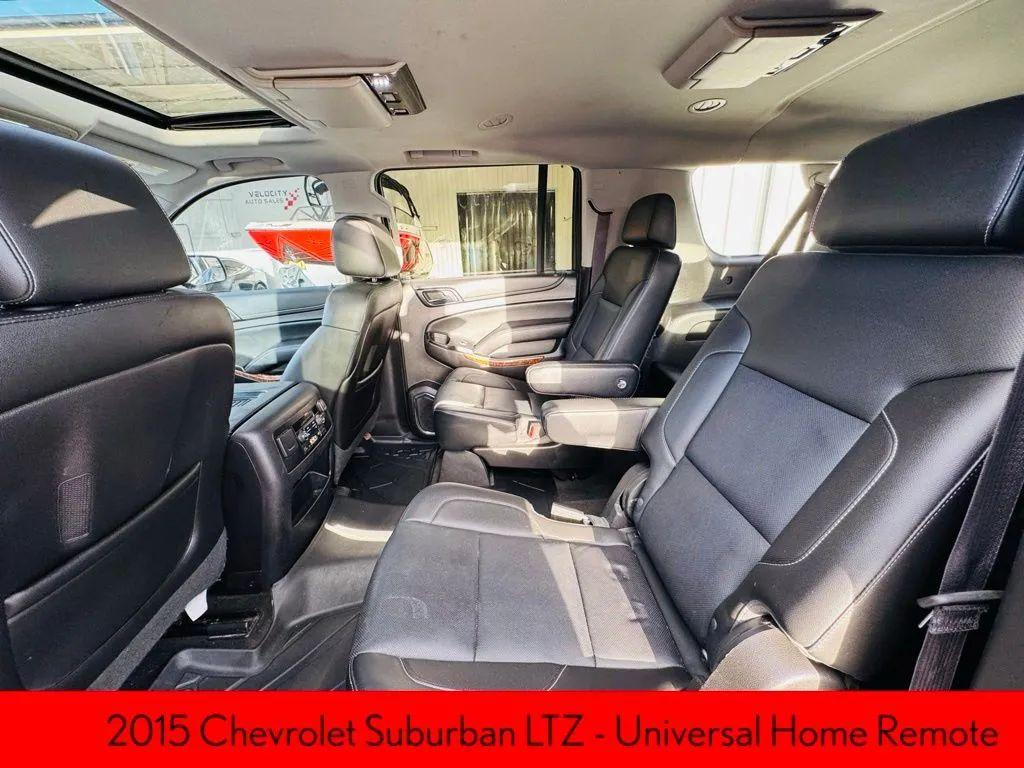 Chevrolet Suburban - Thumbnail 14