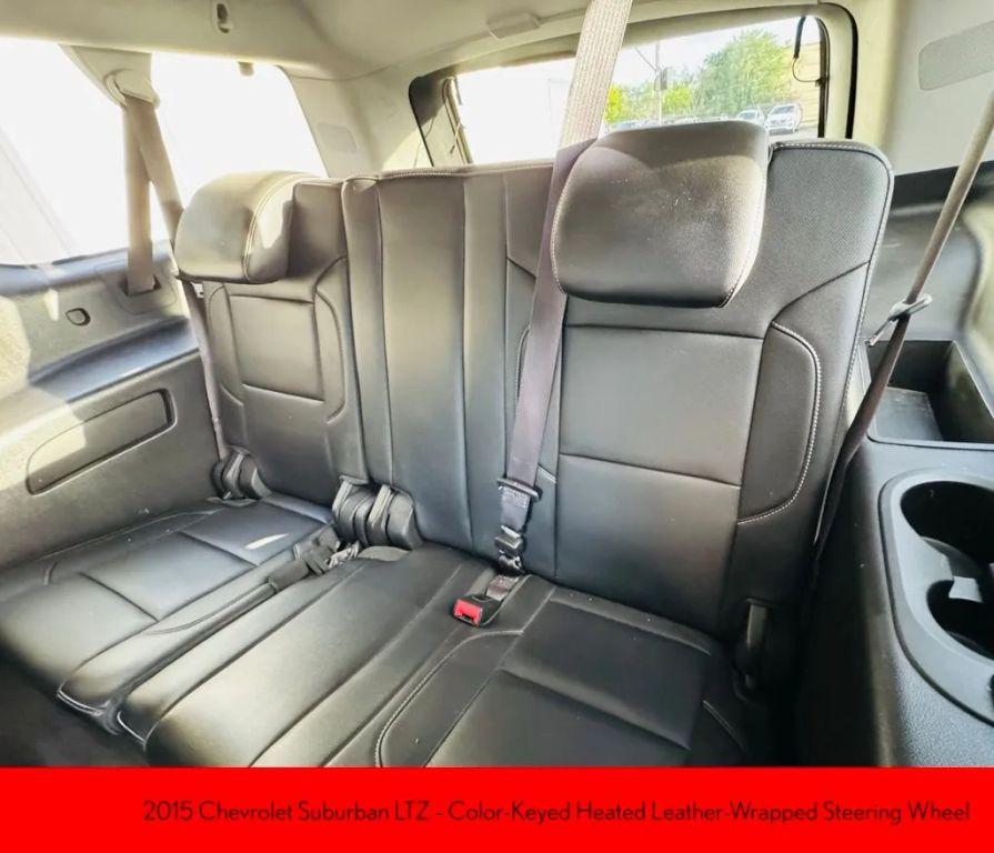 Chevrolet Suburban - Thumbnail 17