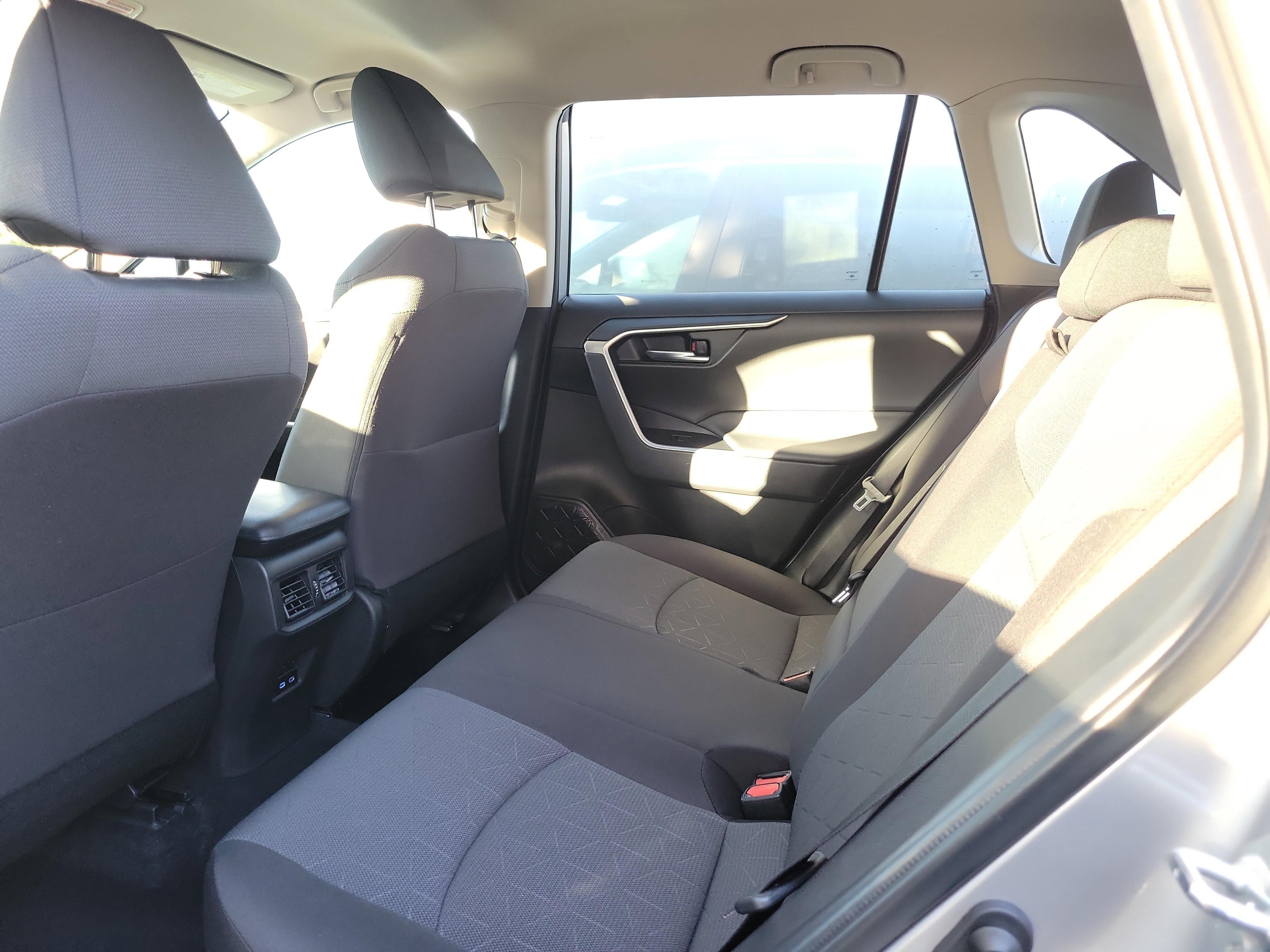 Toyota Rav4 Xle Fwd - Thumbnail 9