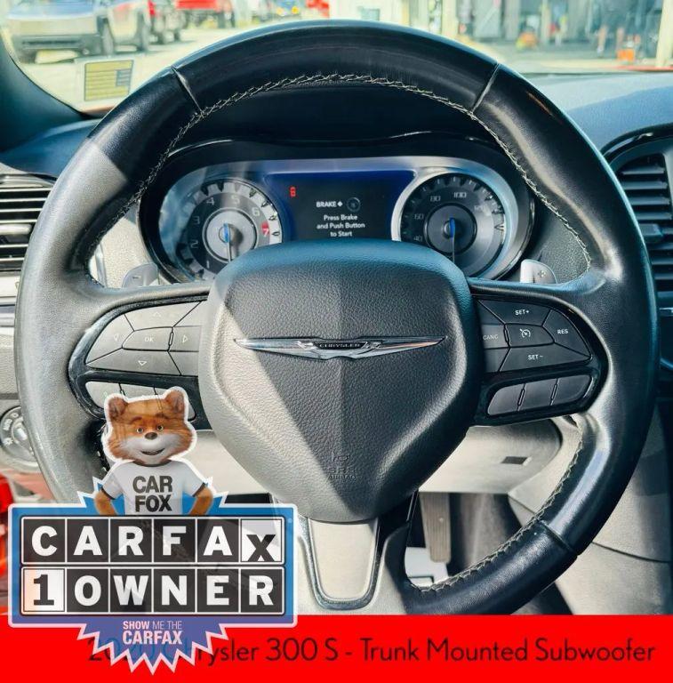 Chrysler 300 - Thumbnail 13