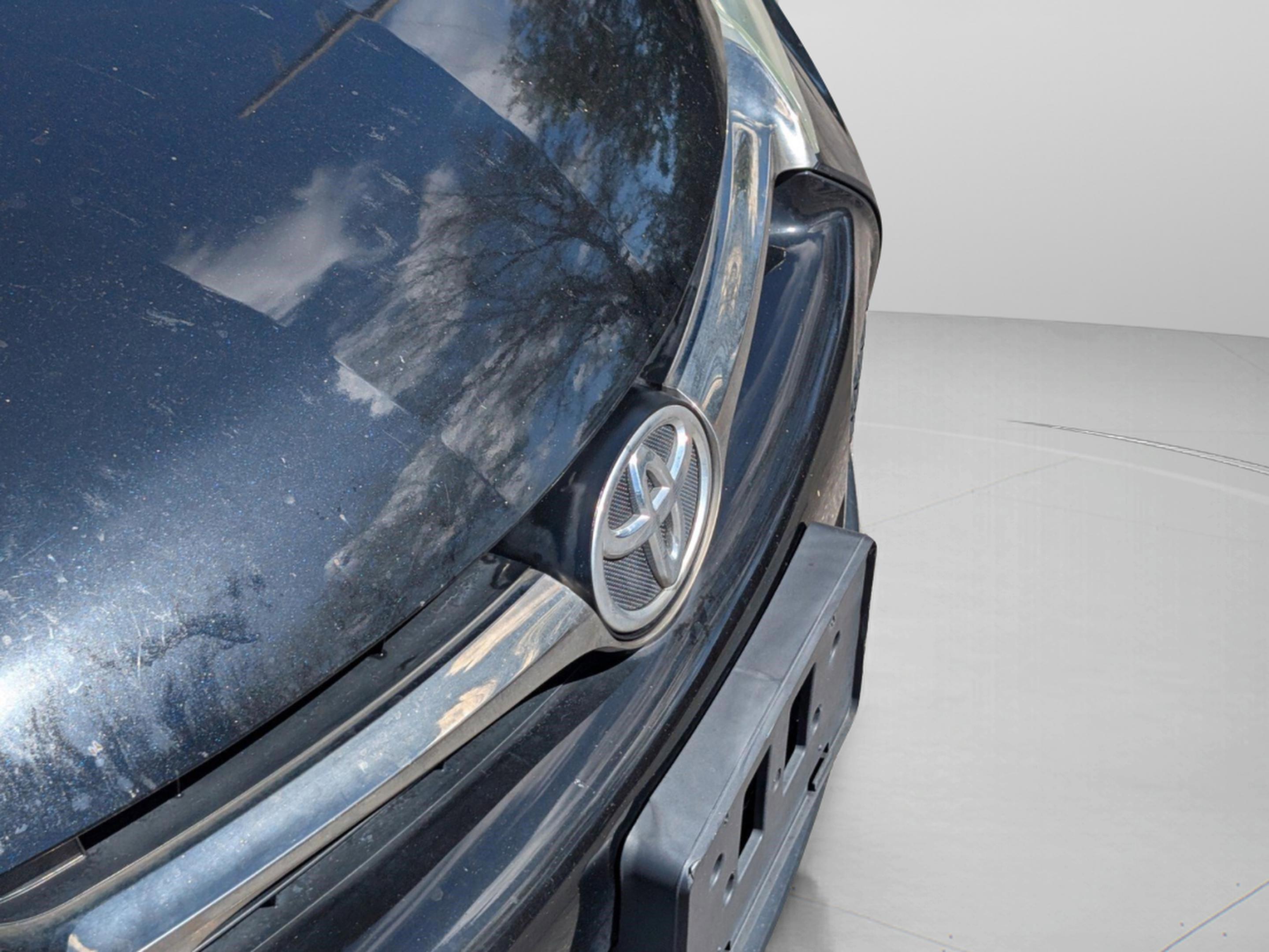 Toyota Camry Se - Thumbnail 11