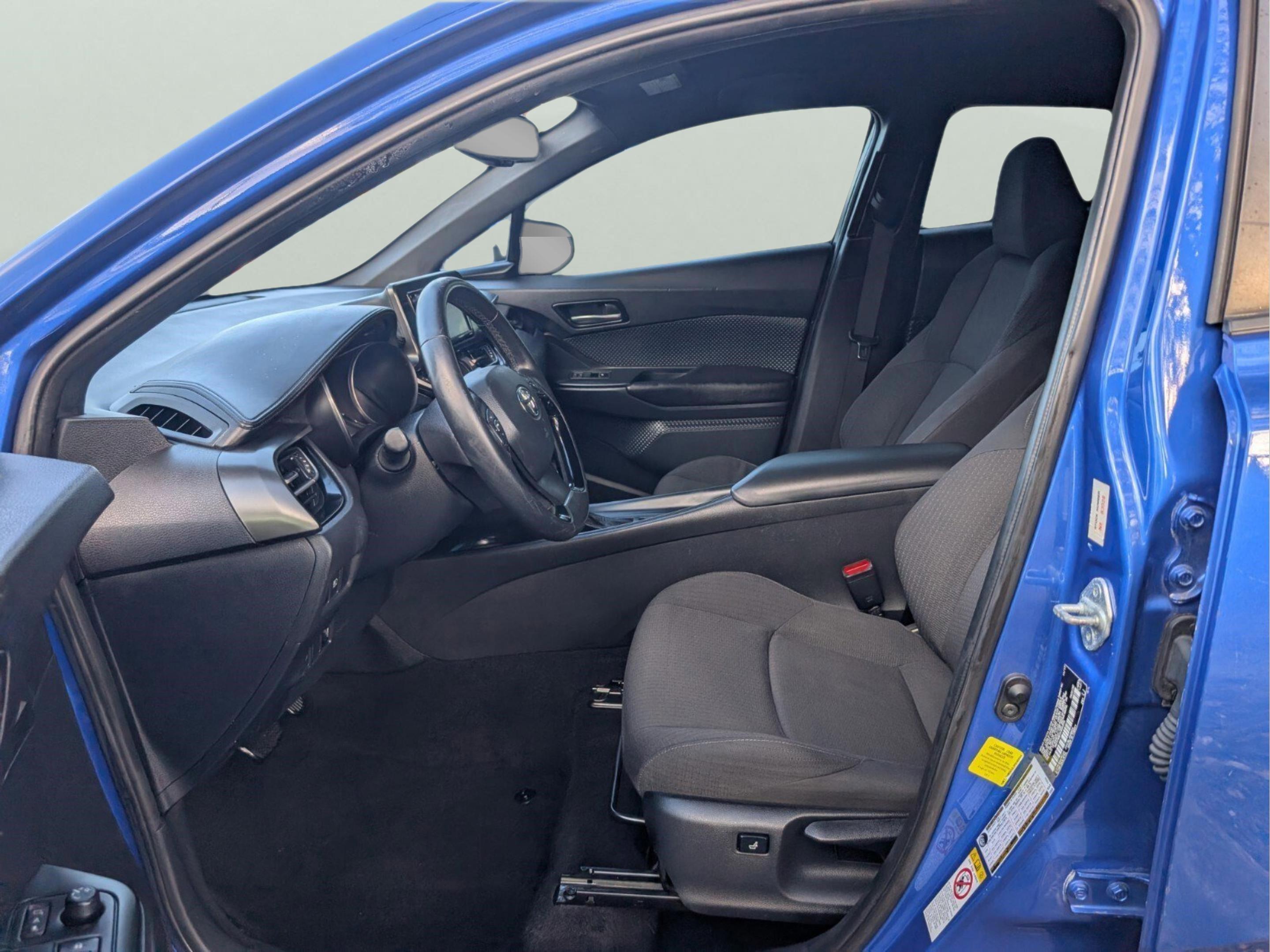 Toyota C-Hr Xle Premium - Thumbnail 9