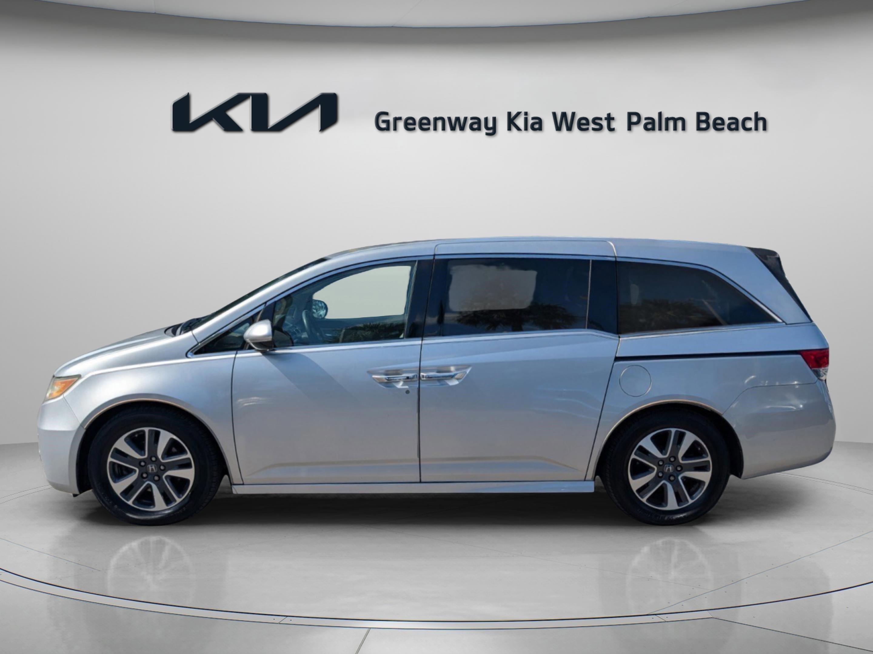 Honda Odyssey Touring Elite - Thumbnail 5