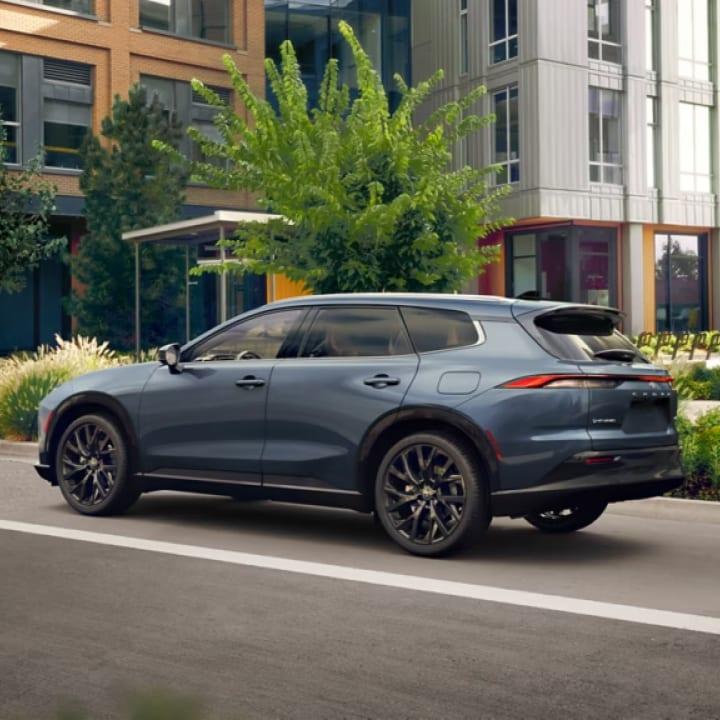 Toyota Crown Signia | Earl Stewart Toyota - Thumbnail 4