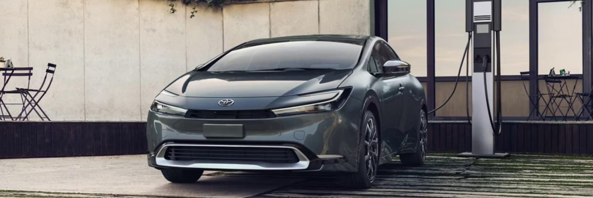 Toyota Prius Plug-In Hybrid | Earl Stewart Toyota - Thumbnail 11