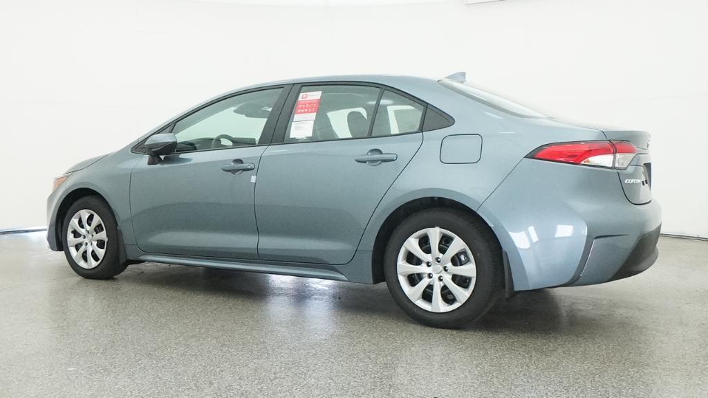 Toyota Corolla Le - Thumbnail 11