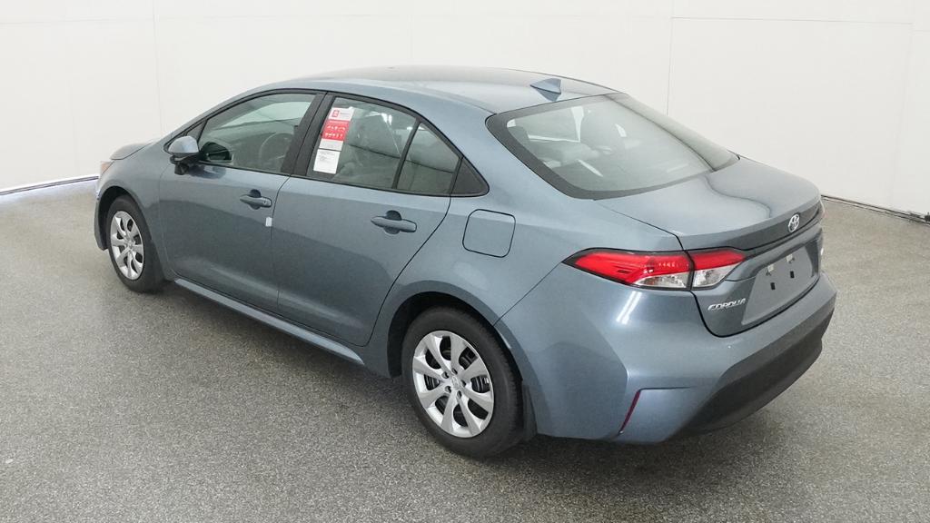 Toyota Corolla Le - Thumbnail 3