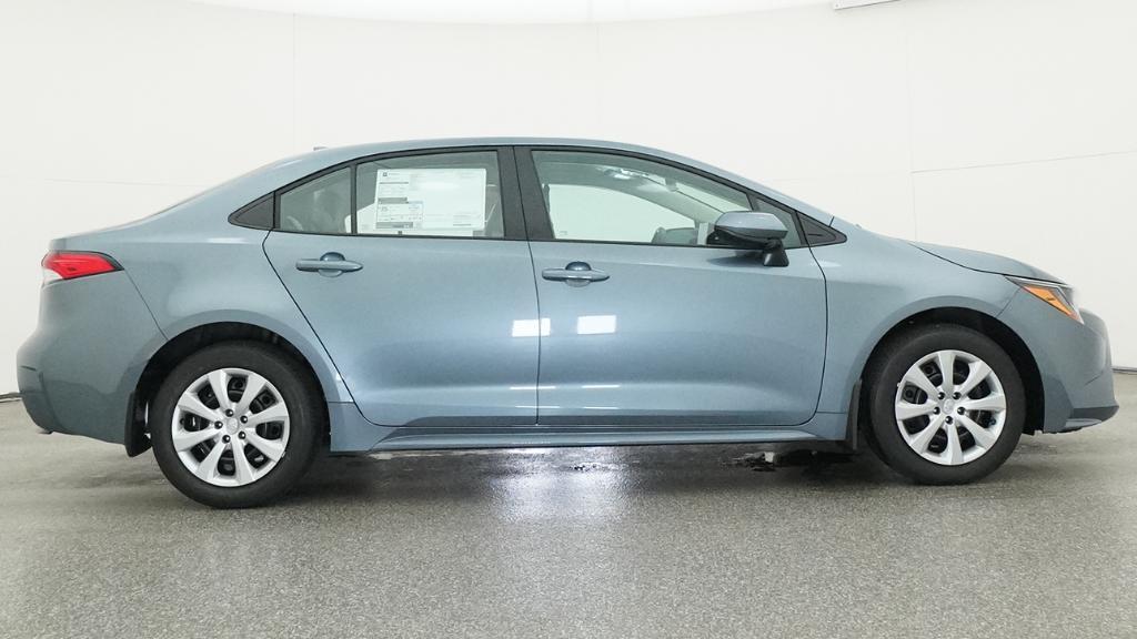 Toyota Corolla Le - Thumbnail 5