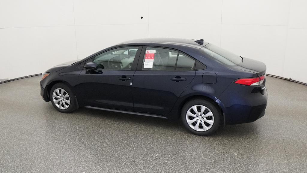 Toyota Corolla Le - Thumbnail 2