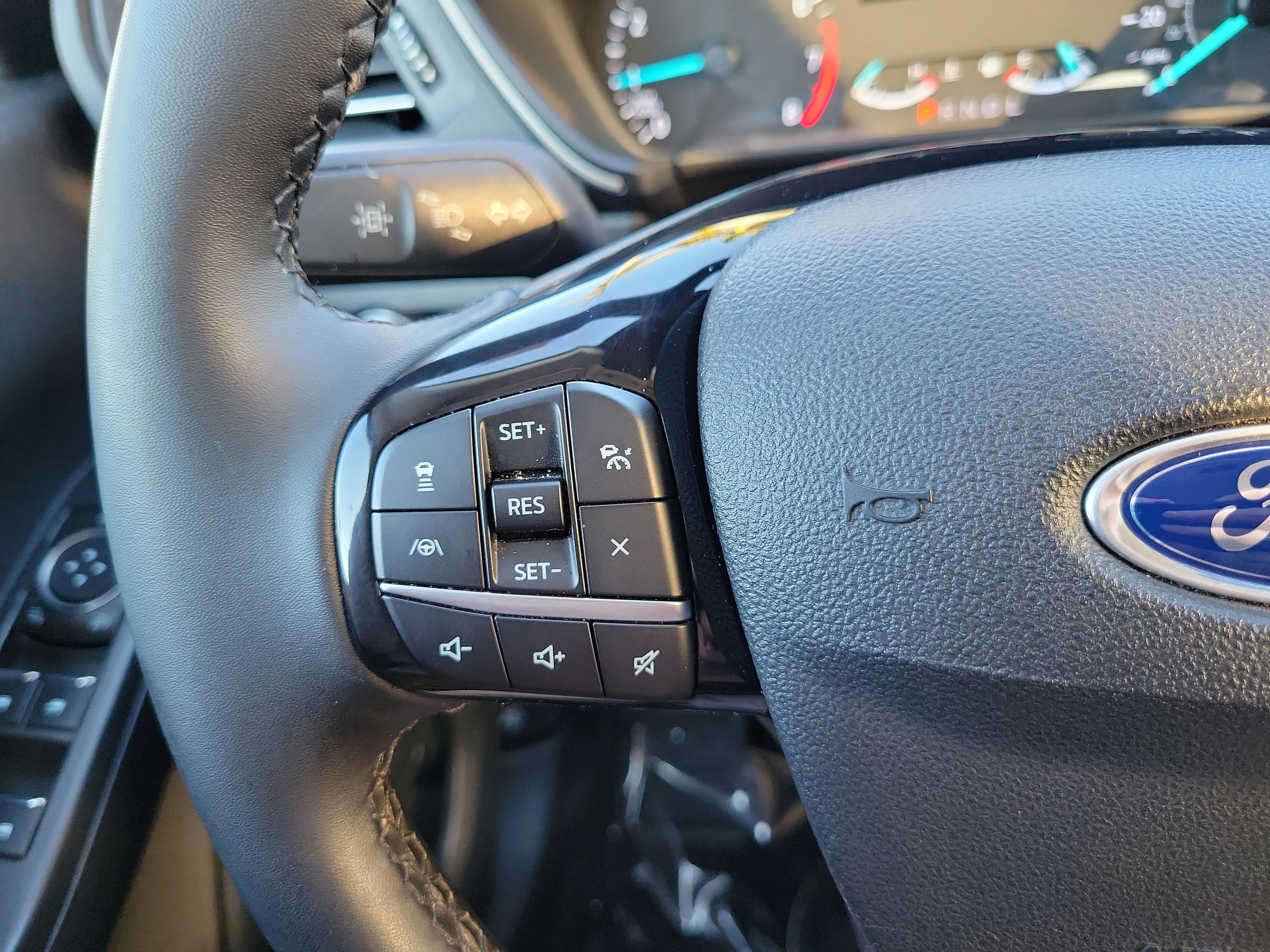 Ford Escape Sel Fwd - Thumbnail 17