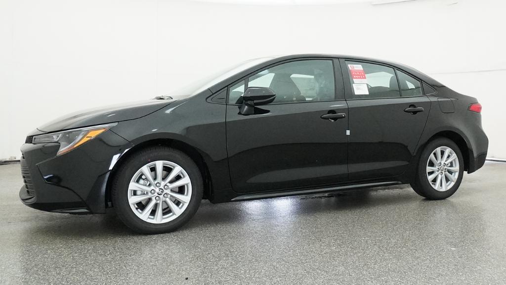 Toyota Corolla Le - Thumbnail 2