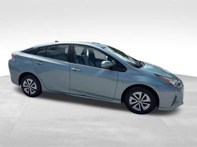Toyota Prius Four Fwd - Thumbnail 4
