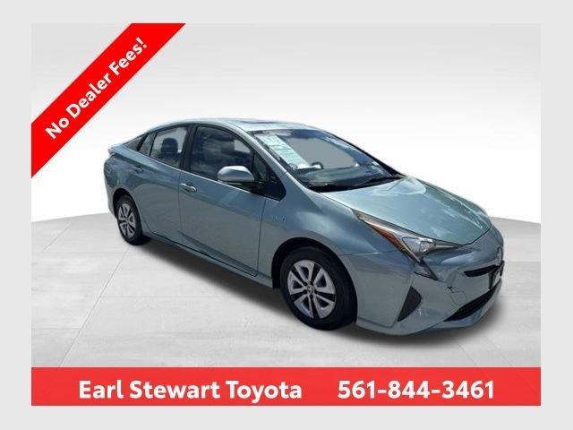 Toyota Prius Four Fwd - Thumbnail 2