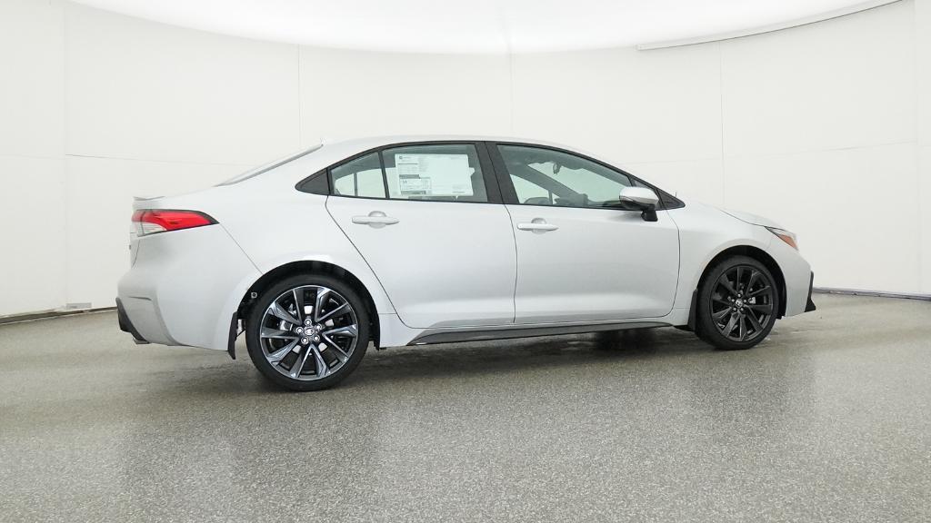 Toyota Corolla Se - Thumbnail 8