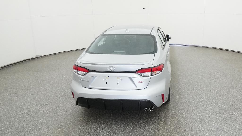 Toyota Corolla Se - Thumbnail 2