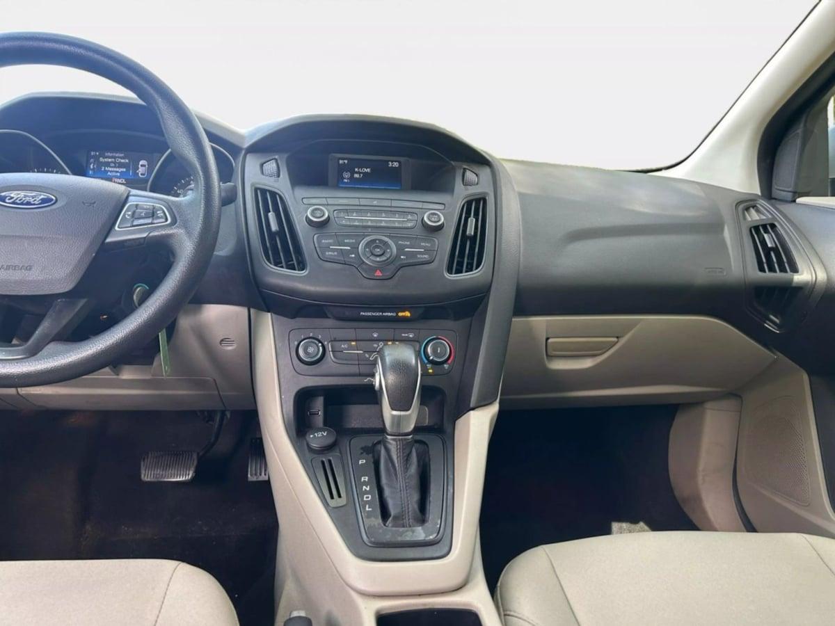 Ford Focus Se - Thumbnail 12