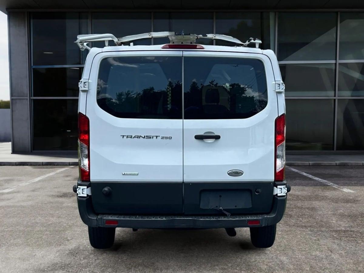 Ford Transit Cargo Van - Thumbnail 6