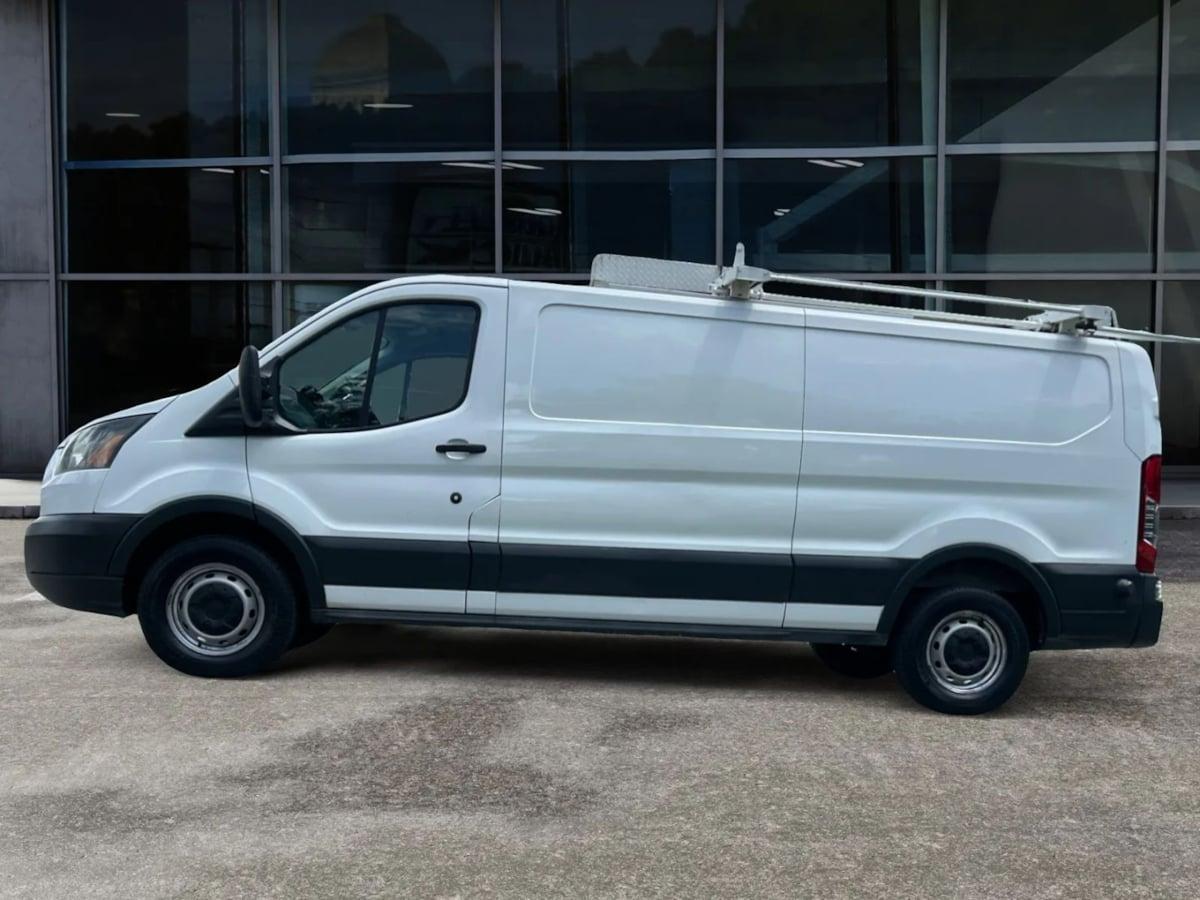 Ford Transit Cargo Van - Thumbnail 4