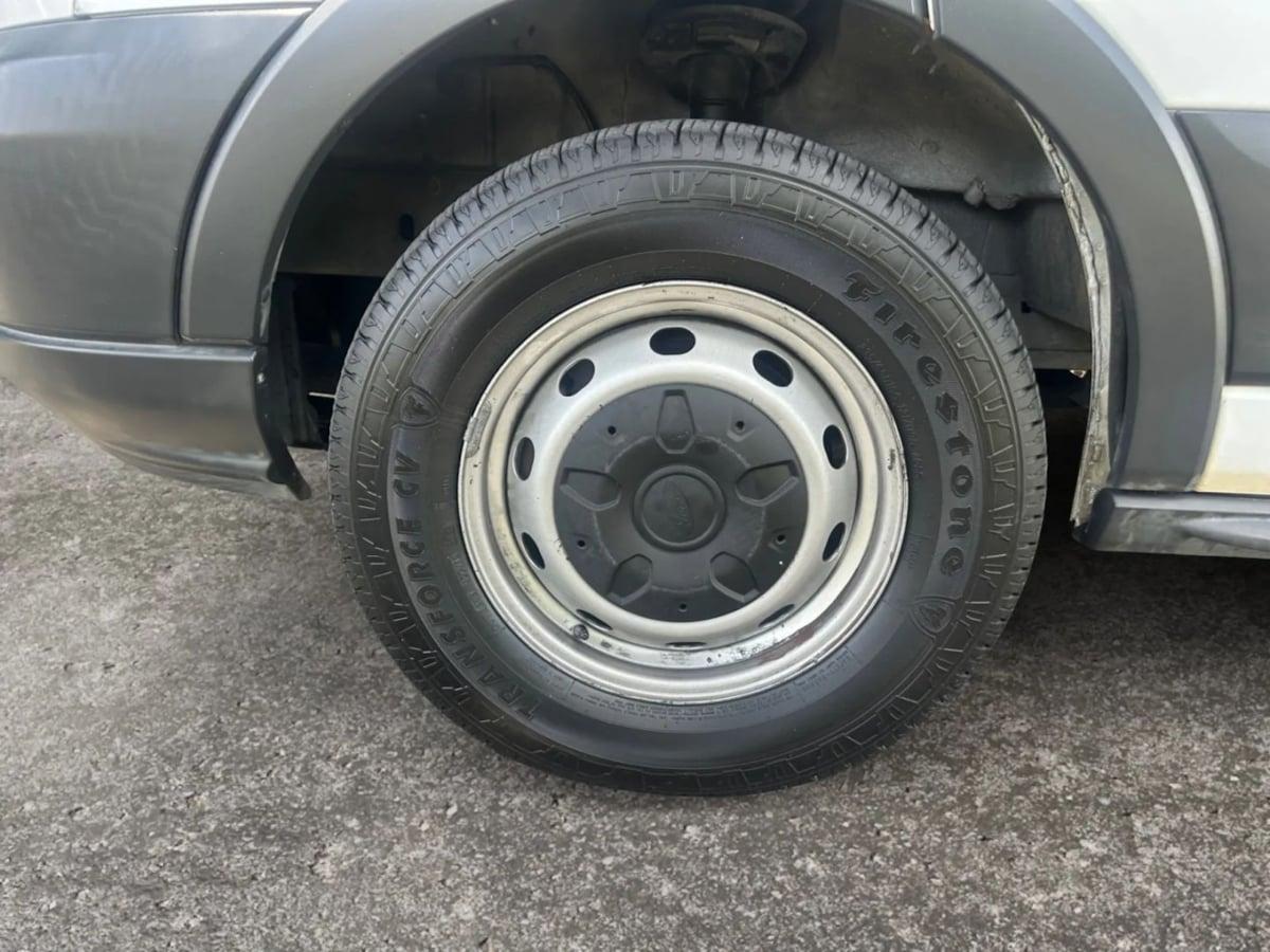 Ford Transit Cargo Van - Thumbnail 15