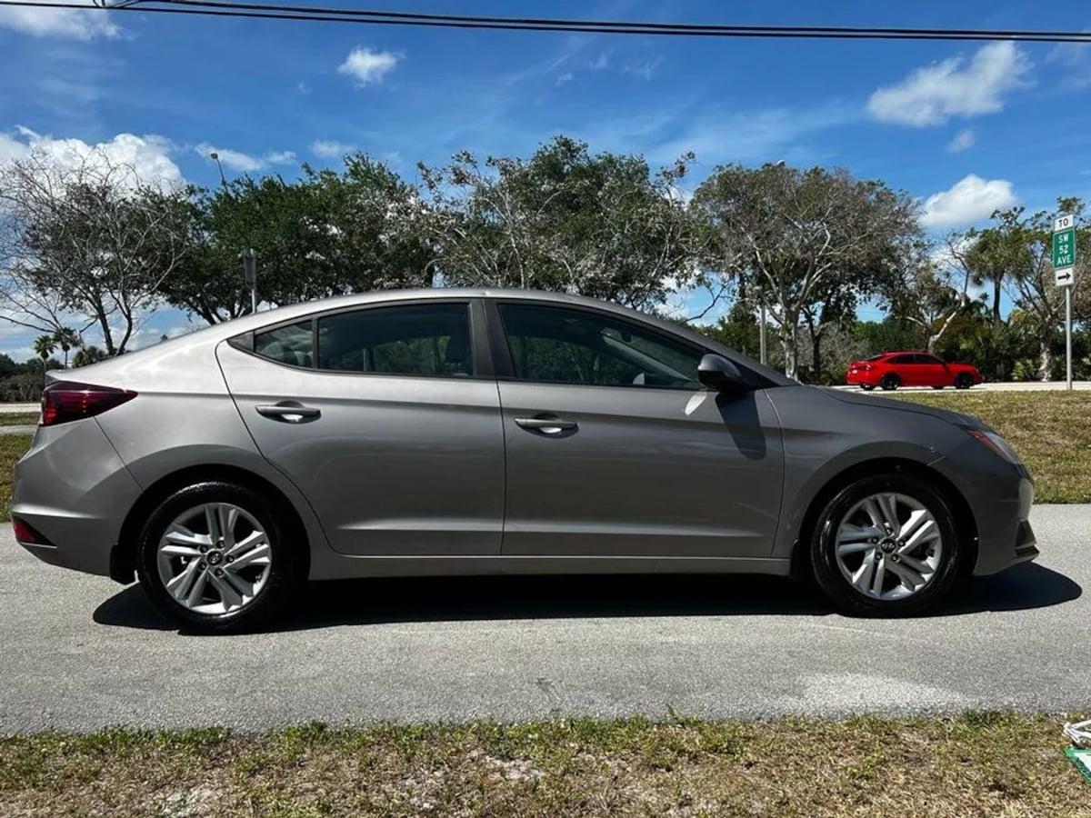 Hyundai Elantra Sel - Thumbnail 8