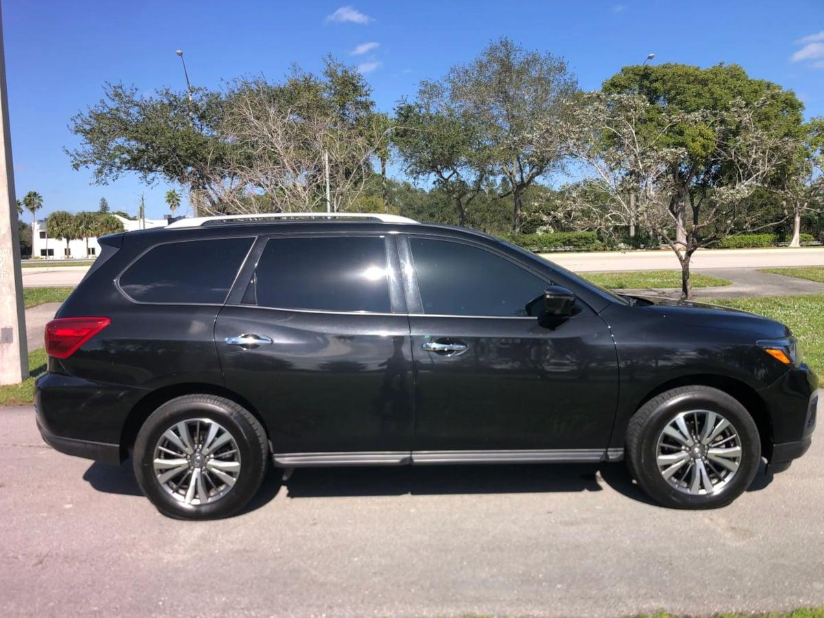 Nissan Pathfinder Sl - Thumbnail 9