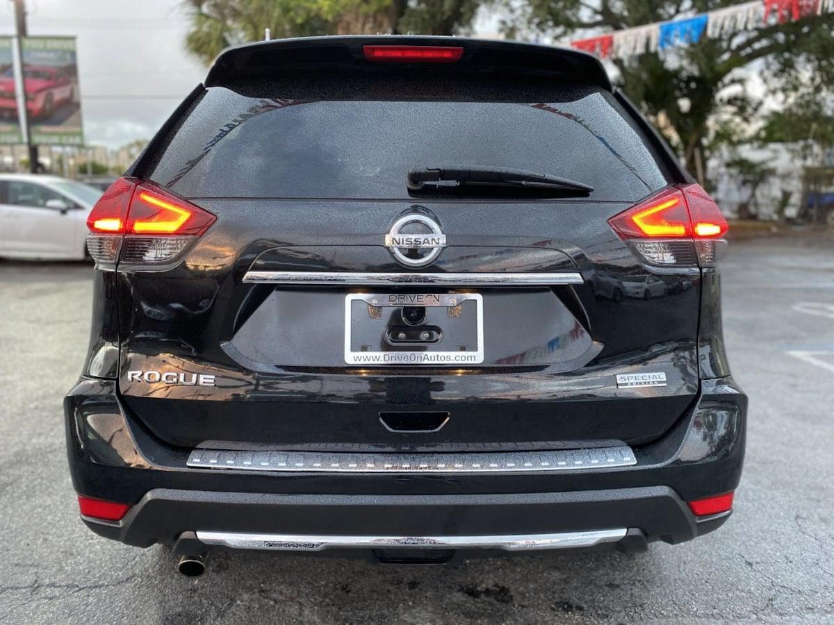 Nissan Rogue S - Thumbnail 6