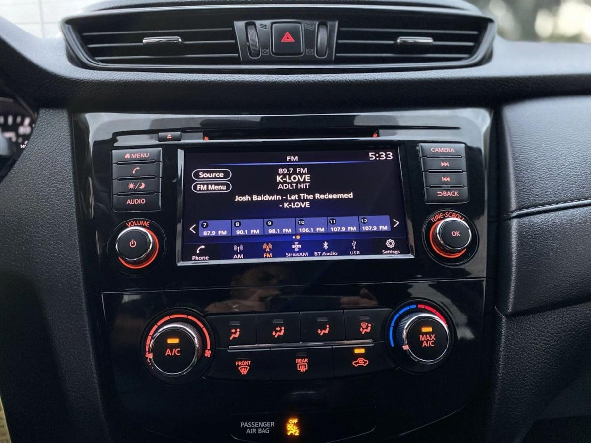 Nissan Rogue S - Thumbnail 12