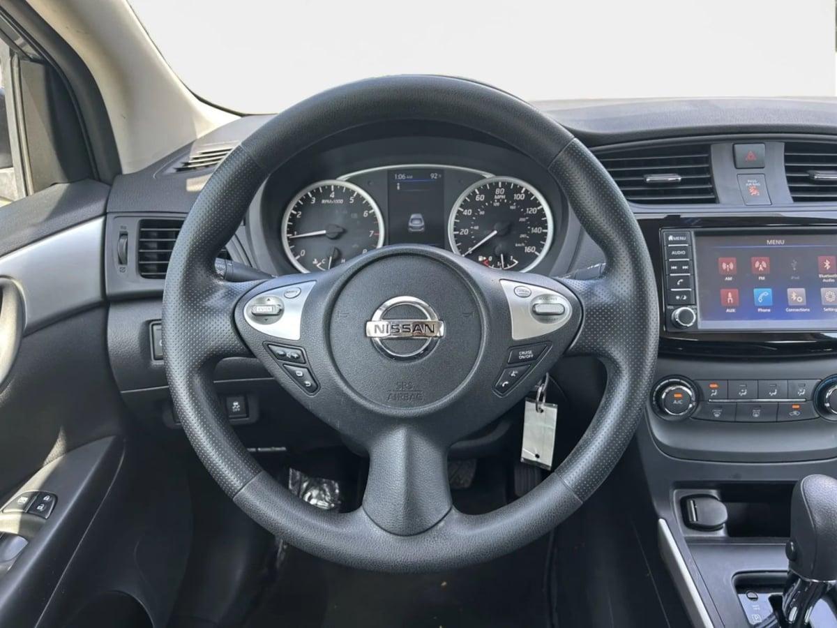 Nissan Sentra S - Thumbnail 11