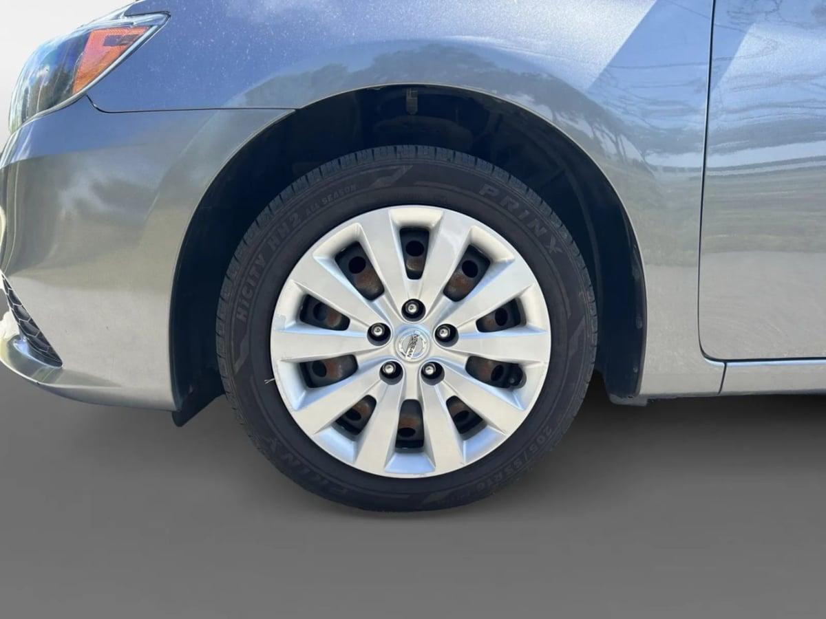 Nissan Sentra S - Thumbnail 16