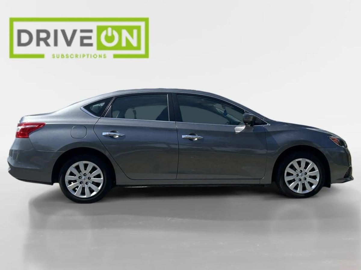 Nissan Sentra S - Thumbnail 9