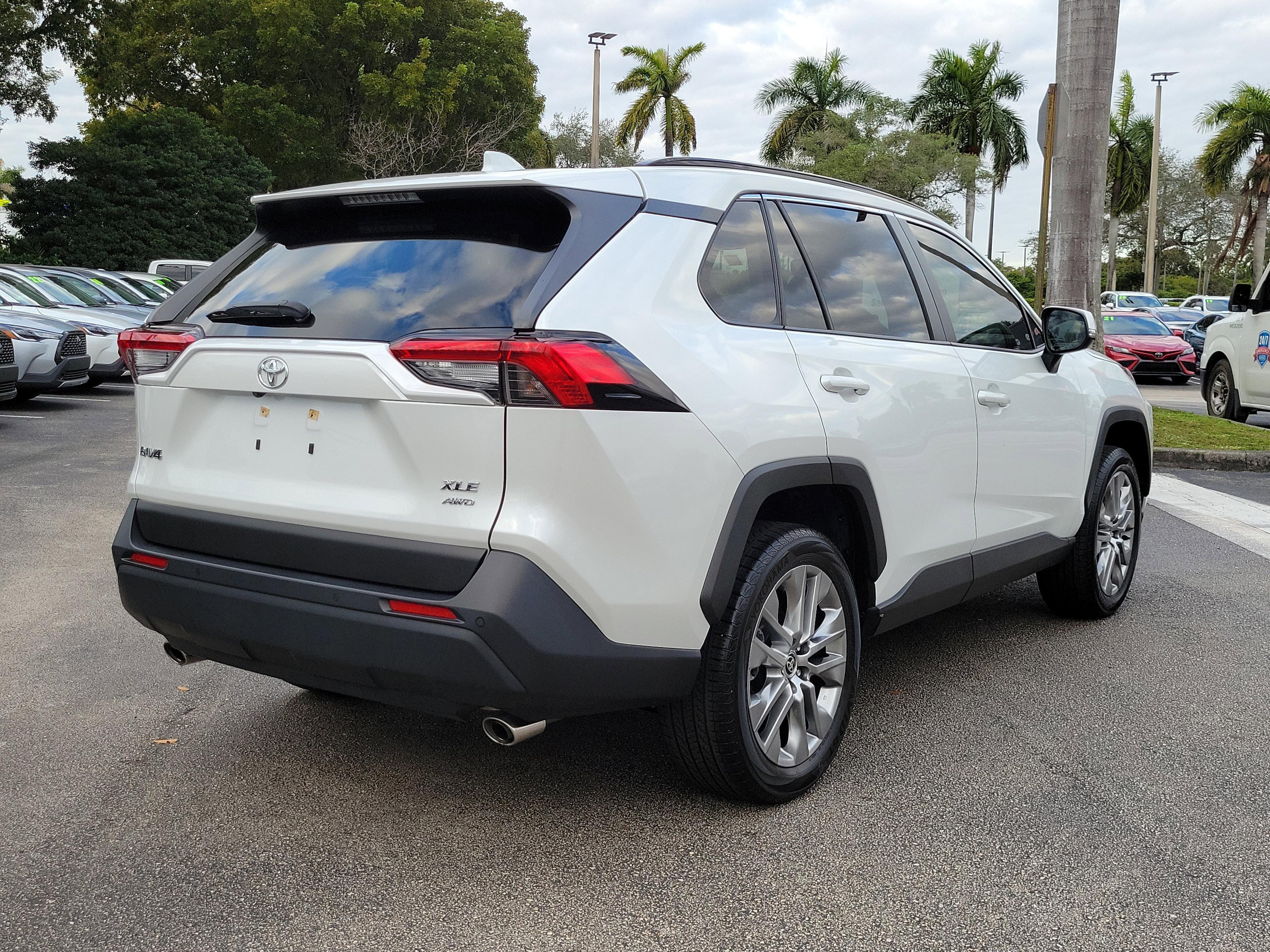 Toyota Rav4 Xle Premium Awd - Thumbnail 5