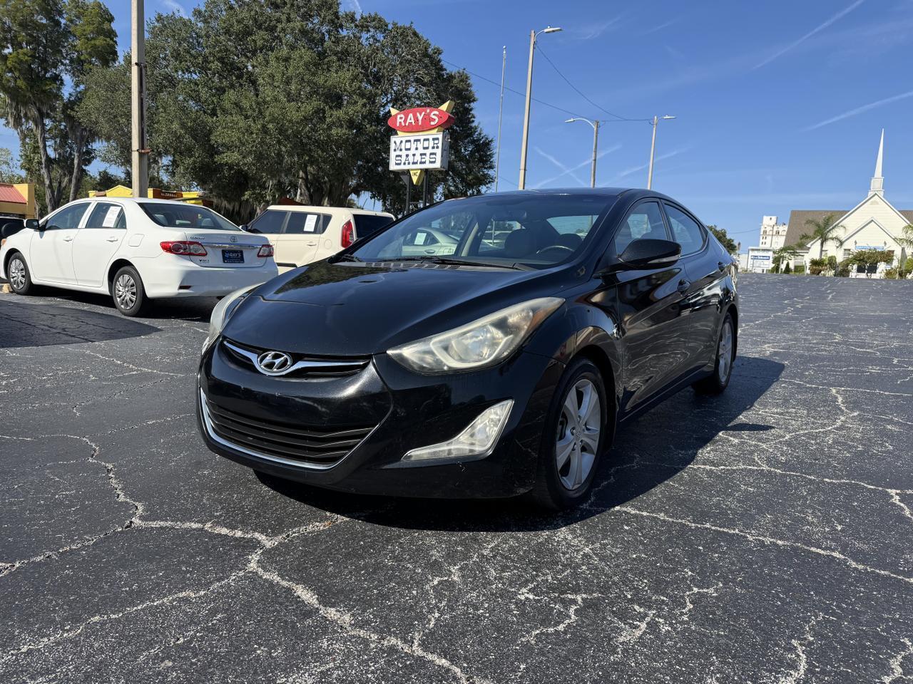 Hyundai Elantra - View 1