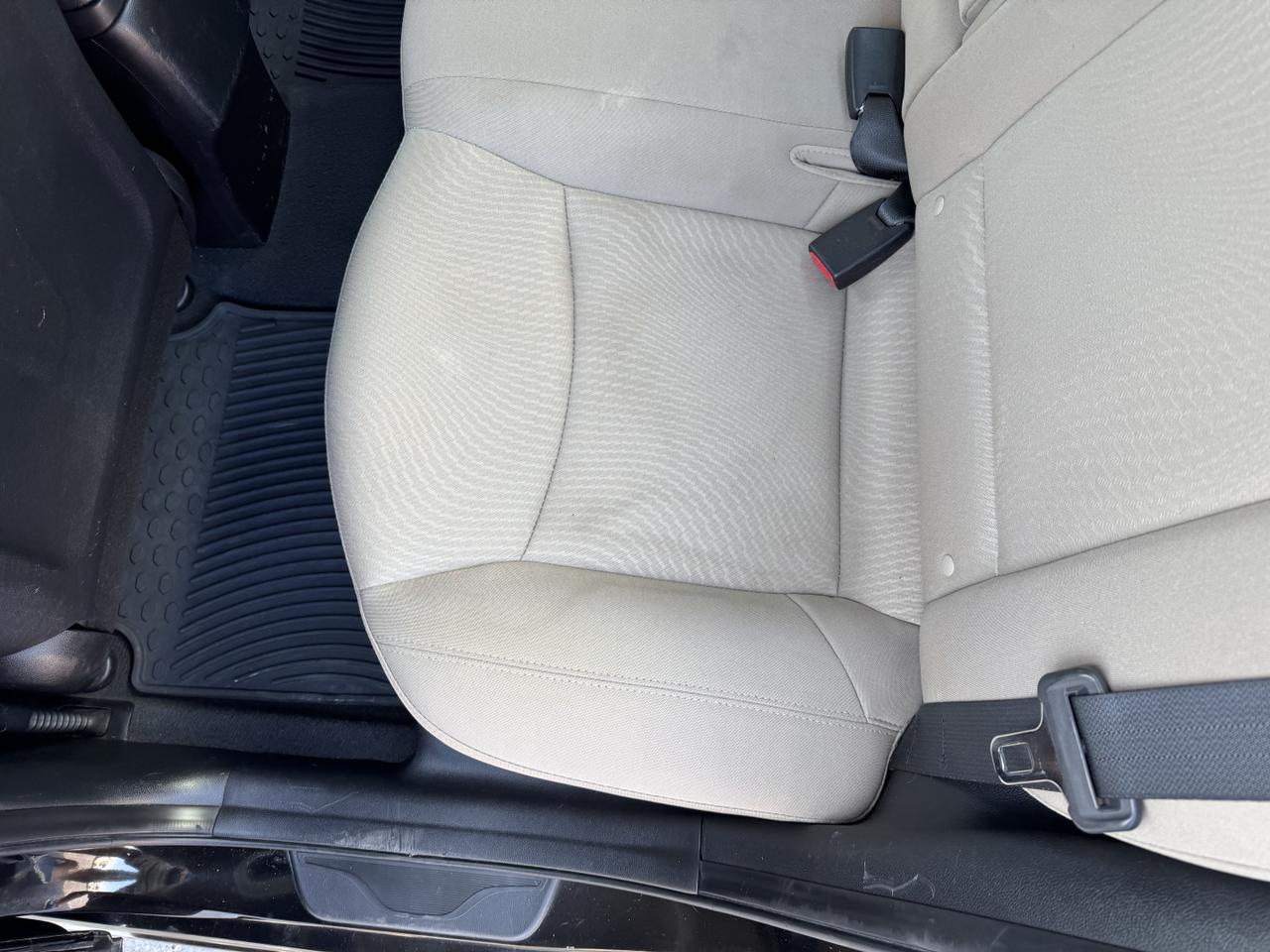 Hyundai Elantra - Thumbnail 19