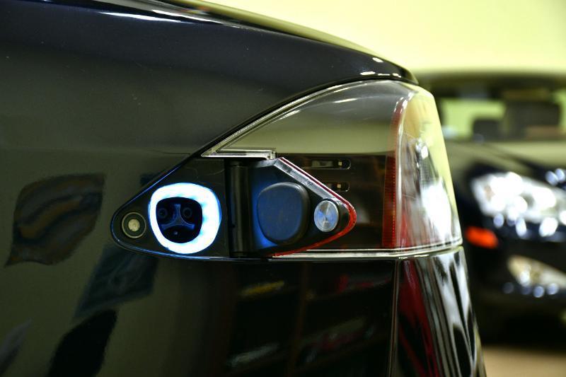 Tesla Model Sp85D - Thumbnail 10