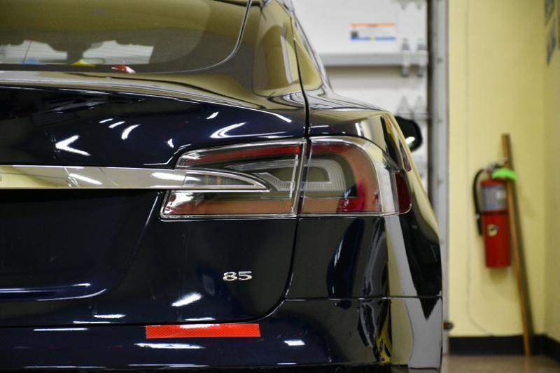 Tesla Model Sp85D - Thumbnail 13
