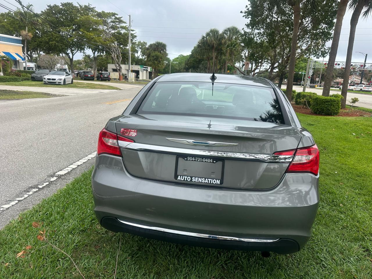 Chrysler 200Lx - Thumbnail 7