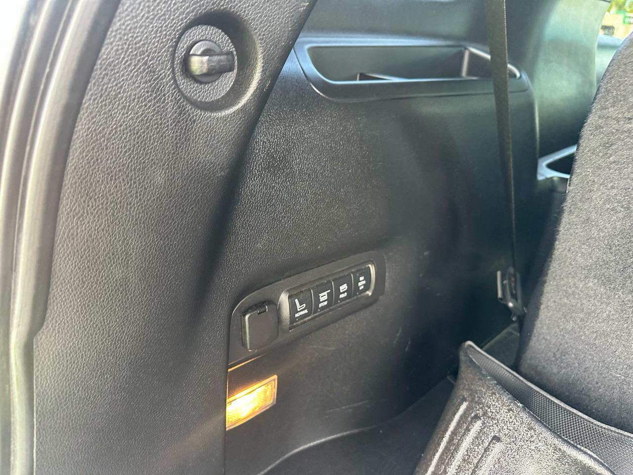 Ford Explorersport 4Wd - Thumbnail 17