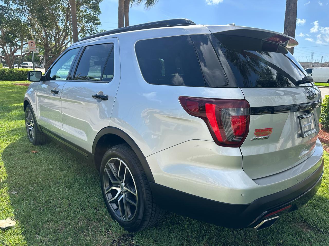 Ford Explorersport 4Wd - Thumbnail 9