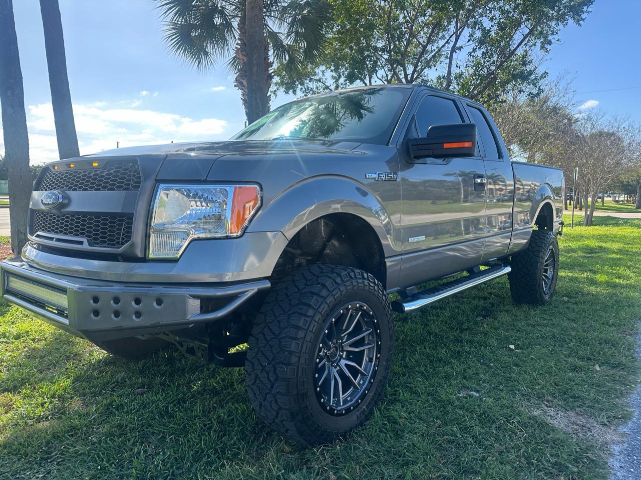 Ford F-1502Wd Supercab 145" Stx - View 1