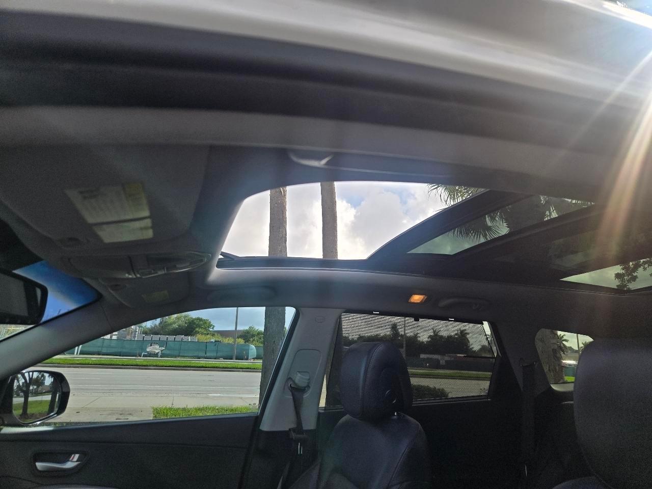 Hyundai Santa Feultimate Awd - Thumbnail 15