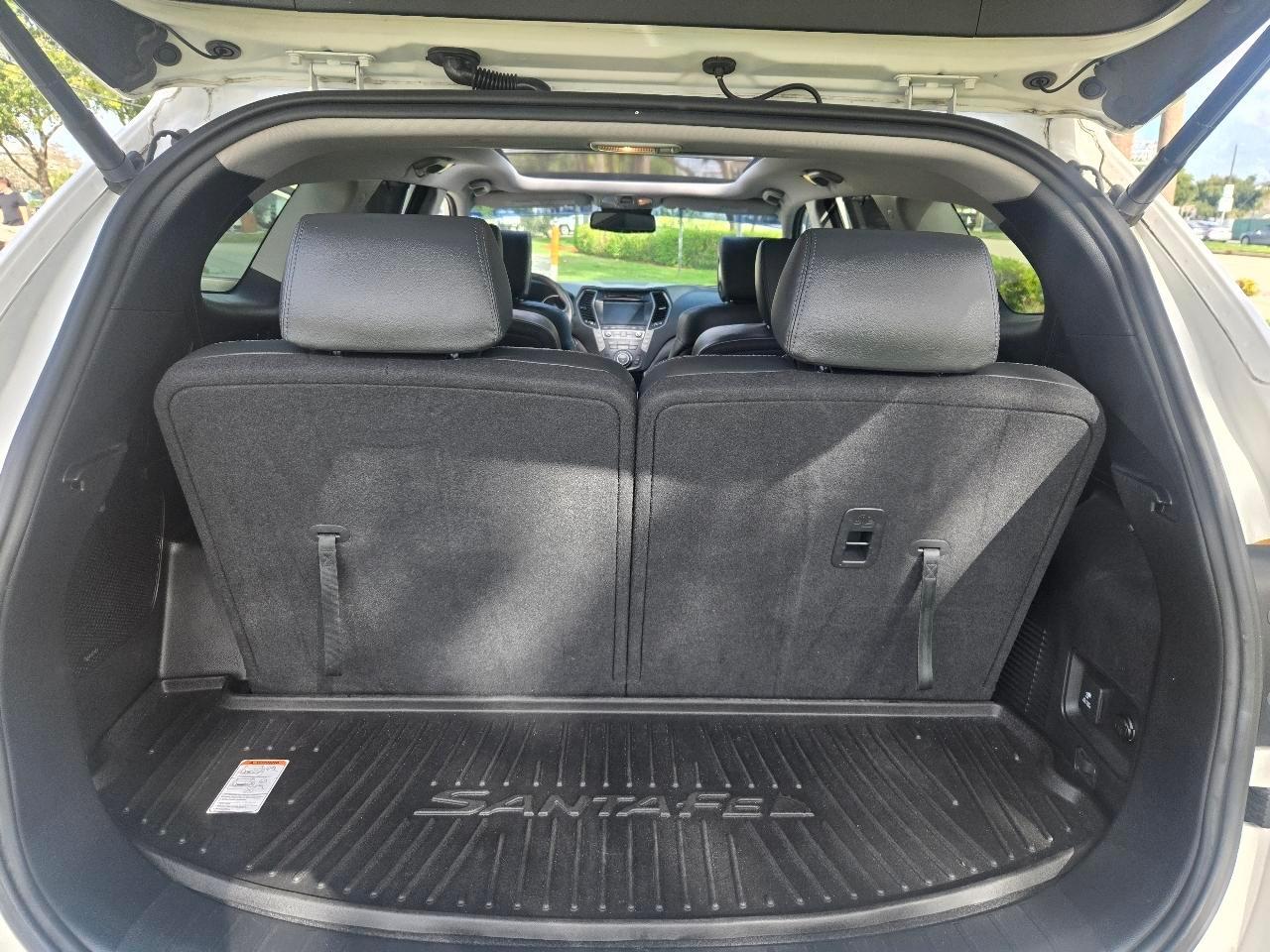 Hyundai Santa Feultimate Awd - Thumbnail 18