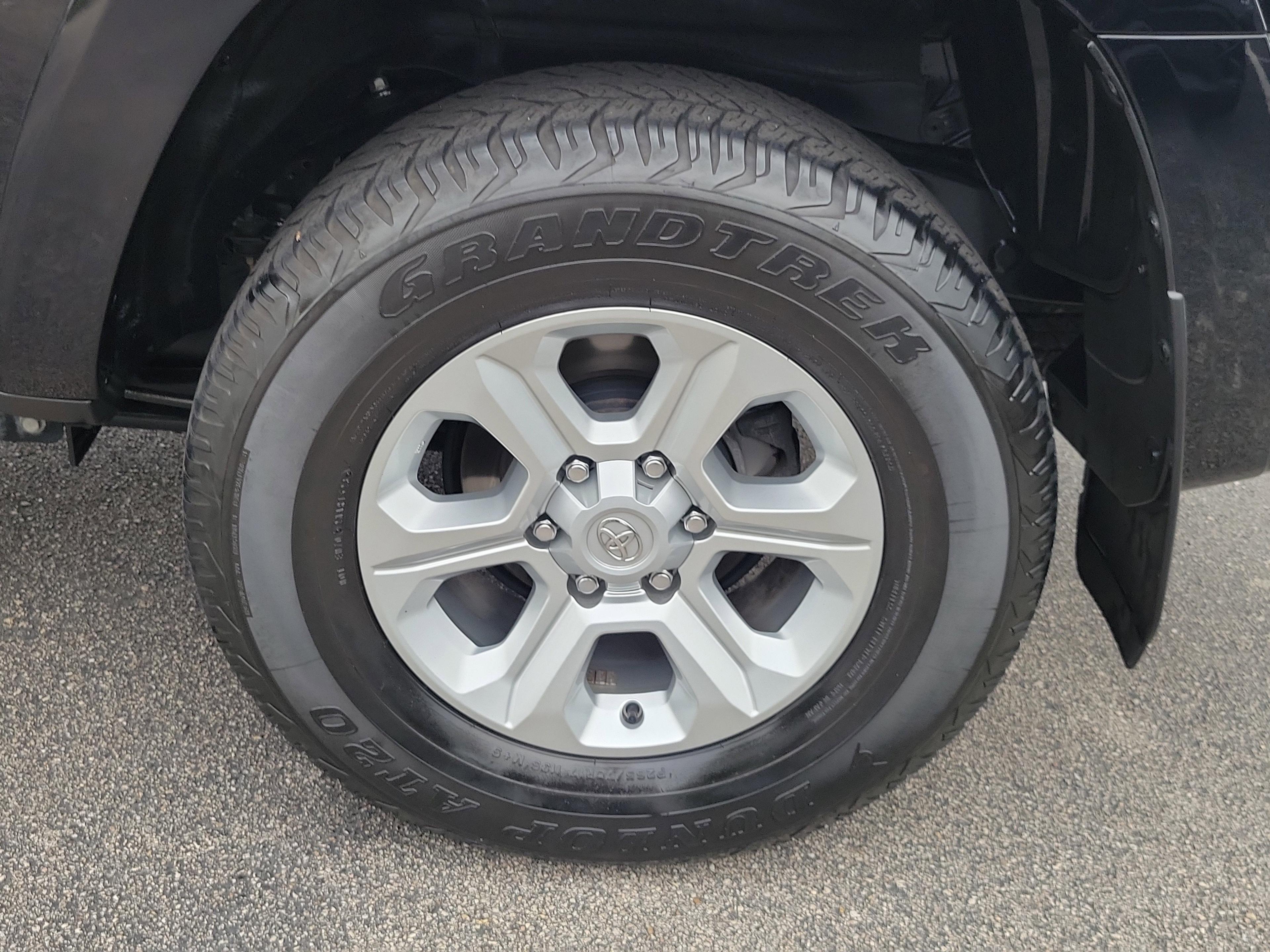 Toyota 4Runner Sr5 4Wd - Thumbnail 9